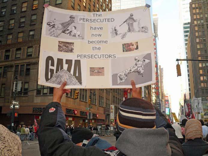 Gaza Protest - New York City - 2009 (by Carlos Latuff - 2009)